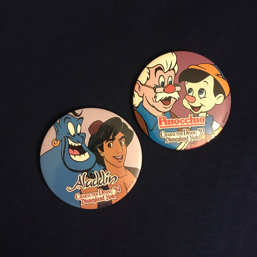 Disney land pendants Aladdin & Pinocchio
